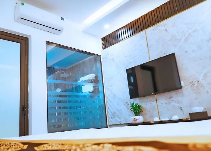 Grad Queen Hotel 2 - Ha Dong
