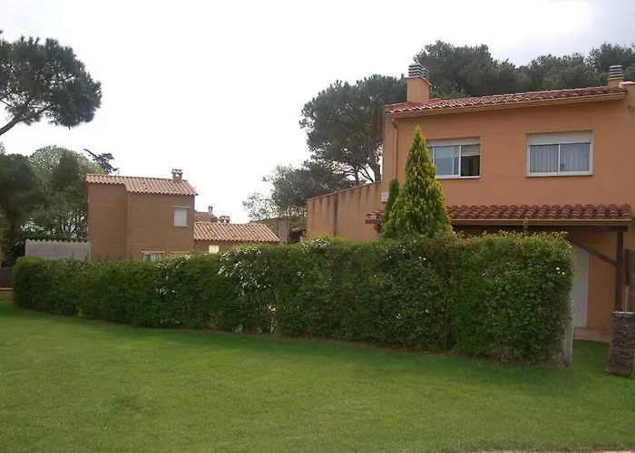 Casa Con Piscina A Menos De 1 Min De La Playa. Aa