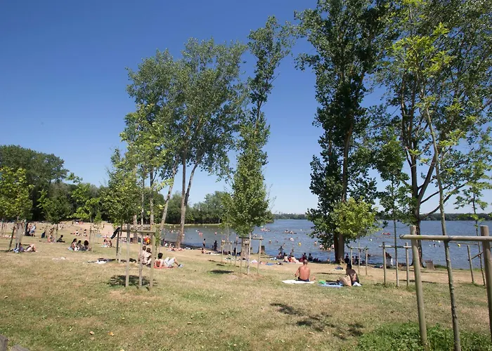 Ethic Etapes Lac De Maine