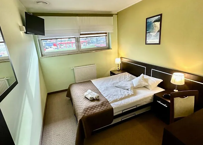 Hotel Pod Dębami