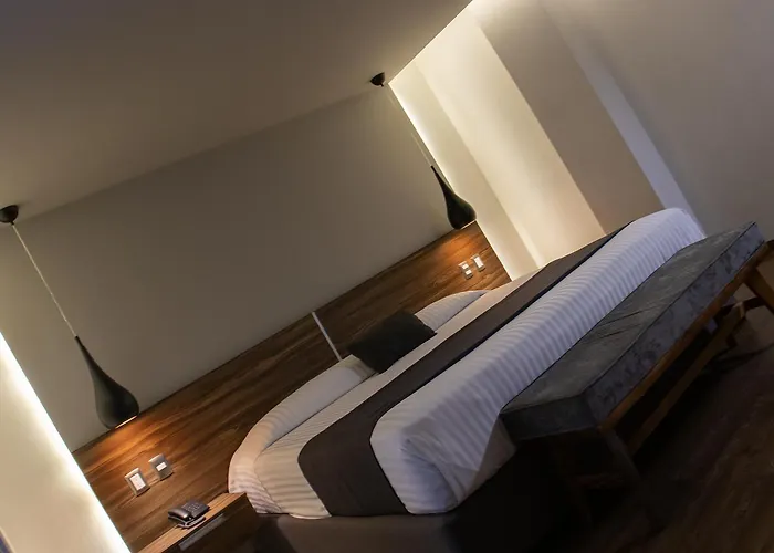 Estanza Hotel&Suites
