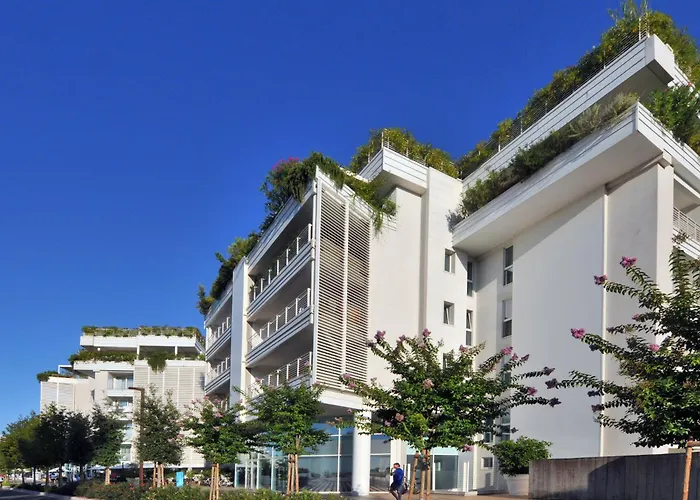Marina Verde Resort Official