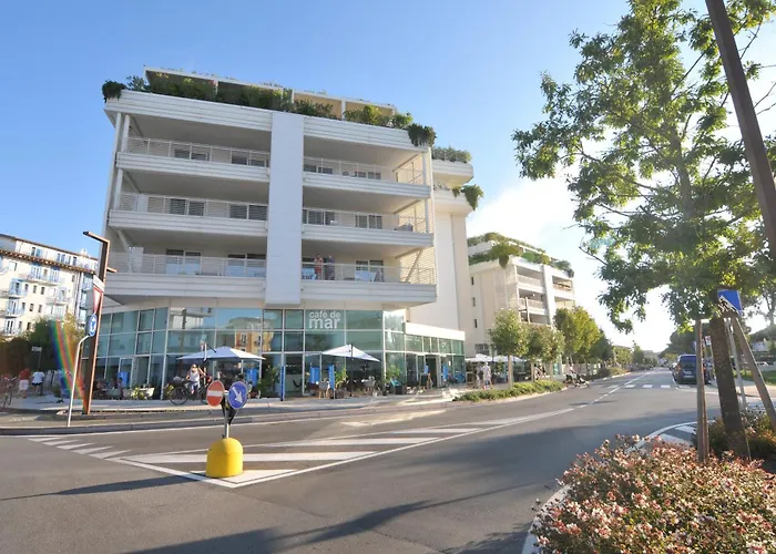 Marina Verde Resort Official