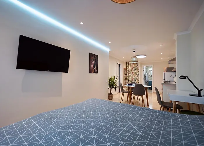 Parsami Suites