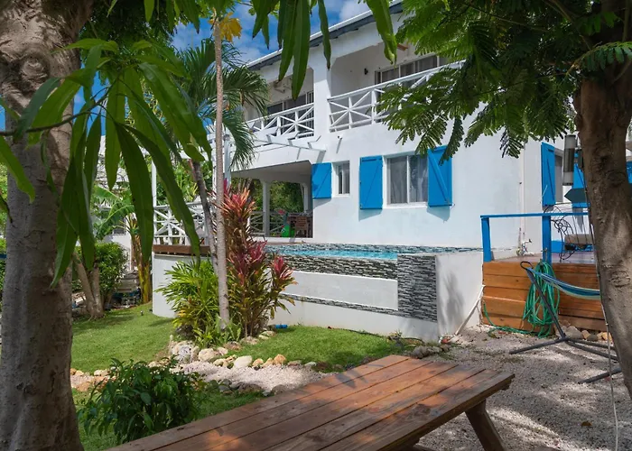 Blue Sail Apartments