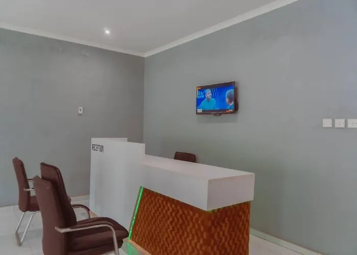 Adams Lodges Ltd