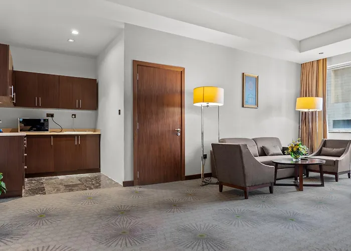 Holiday Suites Al Azizia
