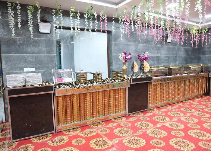Raghav Inn
