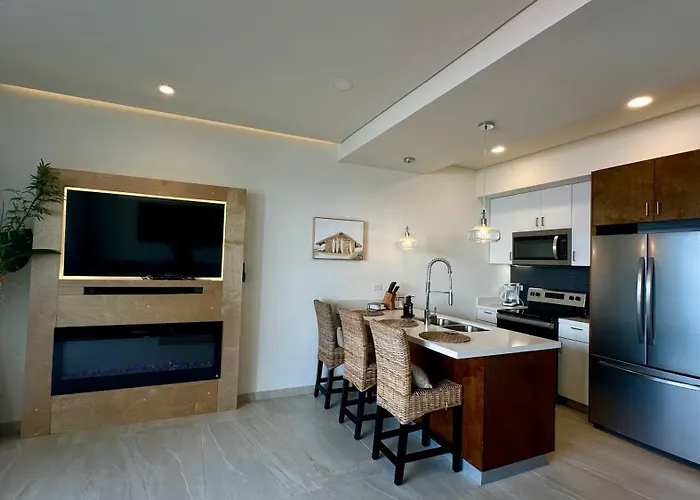 Luxury, Ocean View, Pool, Jacuzzi, Valle de Guadalupe, Los Portales De Garcia, Splash, Encanto Restaurants, Surf Breaks in Primo Tapia, Rosarito