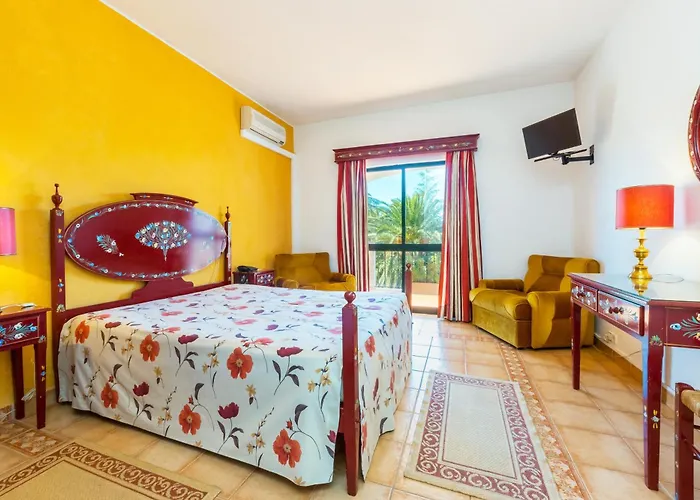 Hotel Sol E Serra