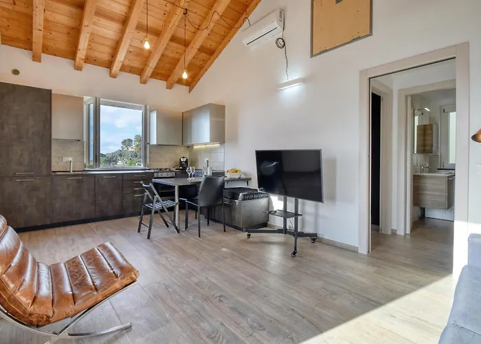 1 Bedroom Lovely Apartment In Recco