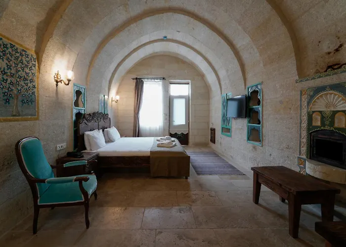 Capp Royal Cave Hotel
