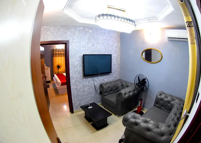 Remzy Hotel & Suites, Olomore