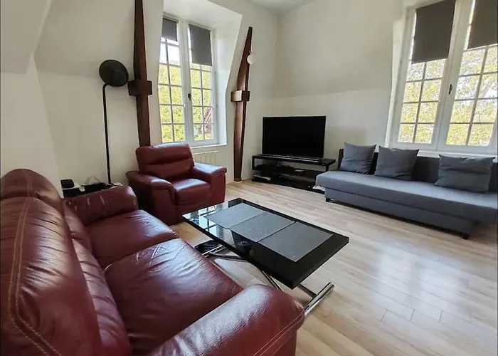Un Appartement Dans Un Chateau
