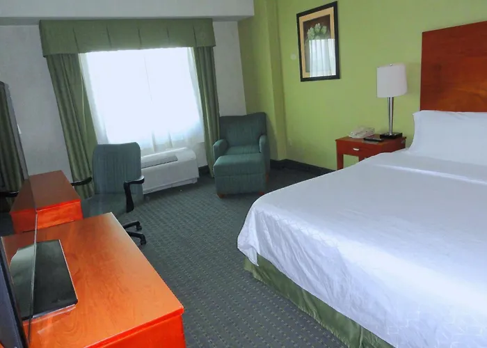 Holiday Inn Express & Suites Toluca Zona Aeropuerto By Ihg