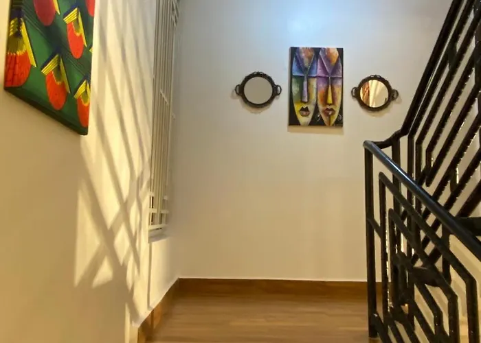 Nimaro Courts
