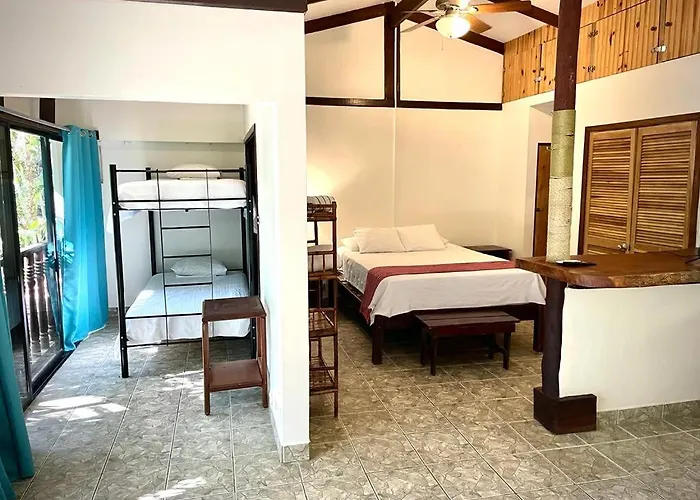 Rio Lindo Hotel