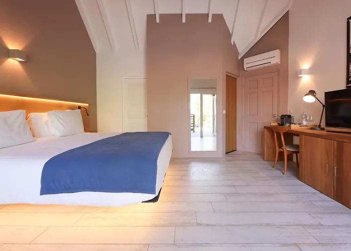 Pearl Beach Hotel