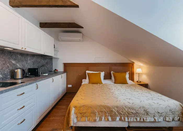 Cathedral Old Town Suites