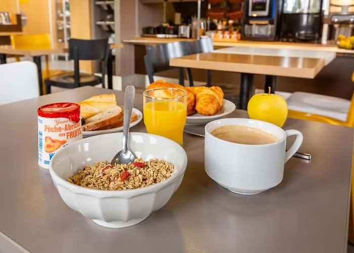 B&B HOTEL CHARTRES Le Coudray