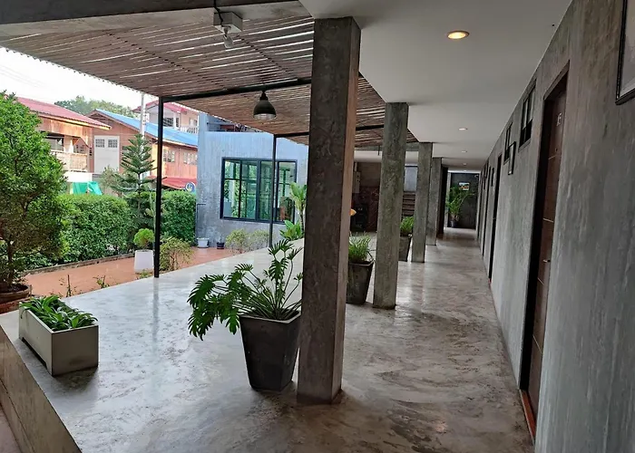 Come Moon Loft Hotel