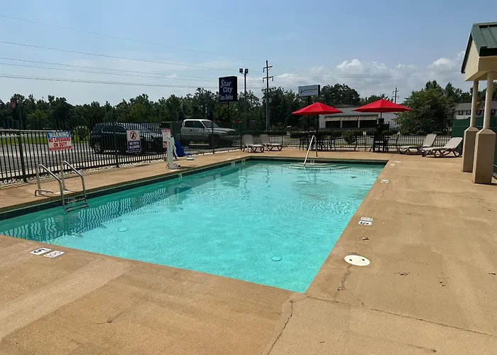Star City Inn & Suites