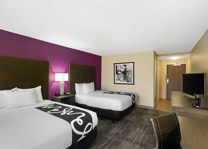 La Quinta By Wyndham Columbus Ms