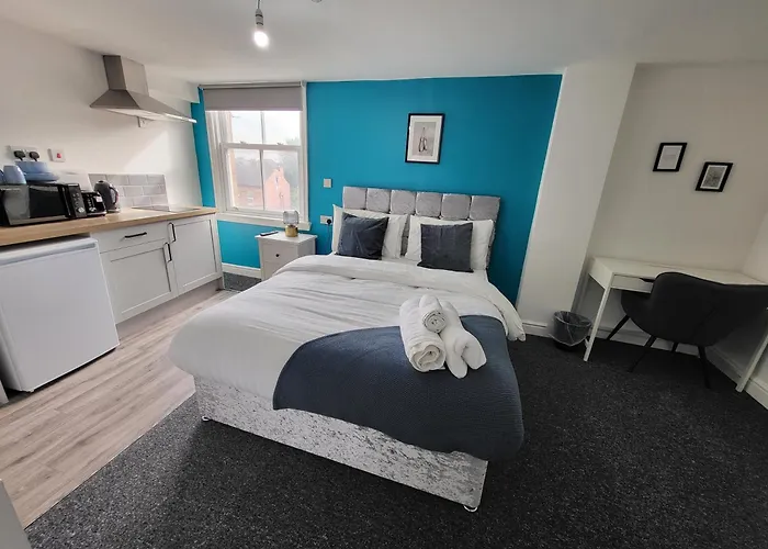 Nottingham Forest Rd, Short Stays