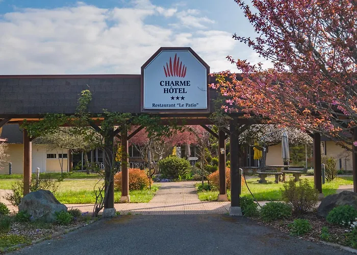 Charme Hôtel et Spa, Montbéliard Sud