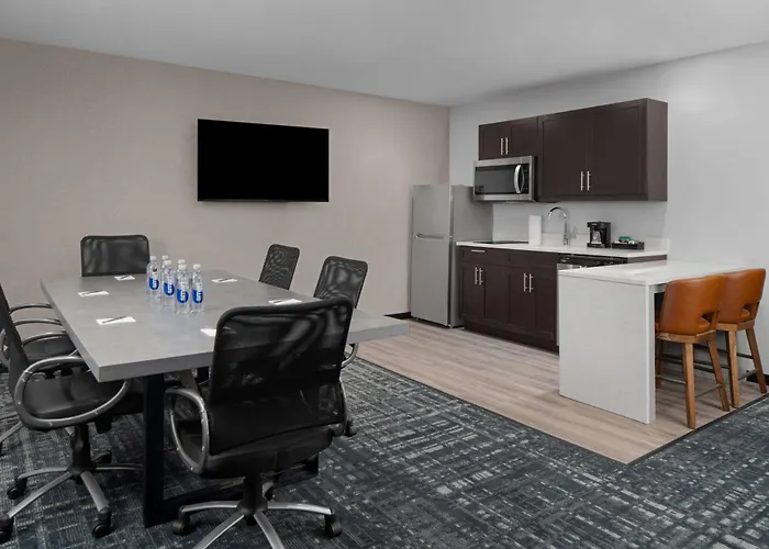 Homewood Suites By Hilton Charlotte Uptown First Ward