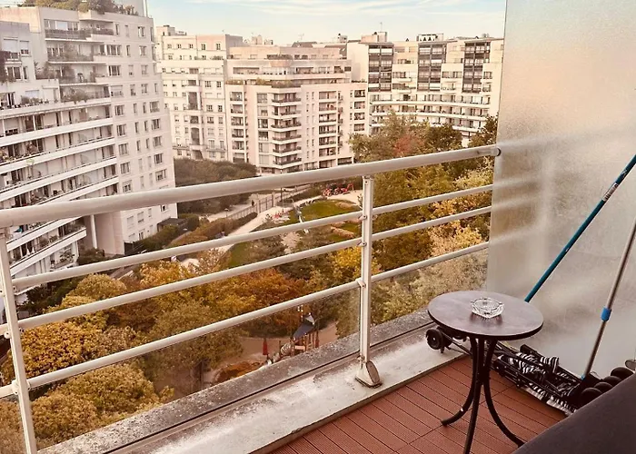 Ryan Homes - In Aparthotel - La Defense