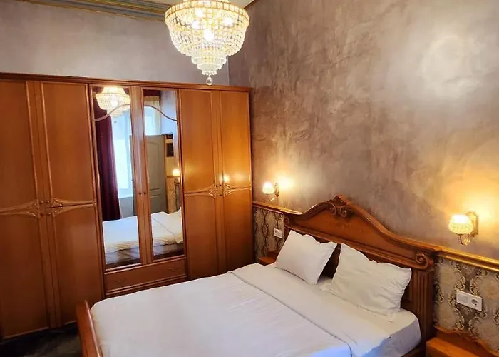 Nf Palace Old City Bucharest