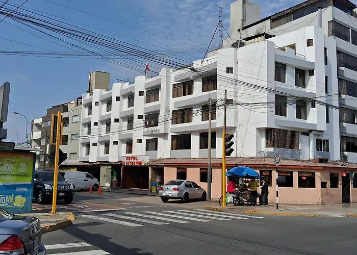 Las Artes Inn