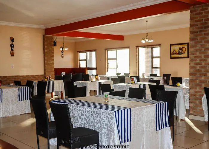 Meet Mekaar Resorts - Nquthu Hotel