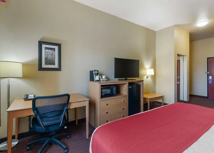 Best Western Golden Prairie Inn And Suites