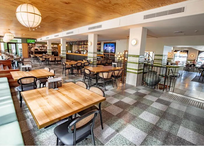Southern Cross Hotel