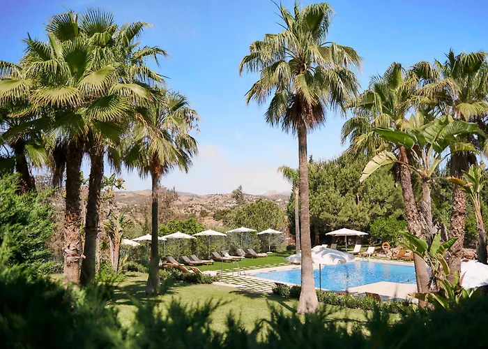 B Bou Hotel La Vinuela & Spa