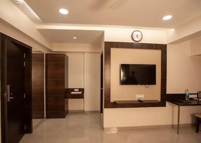 Hotel Naaz Executive