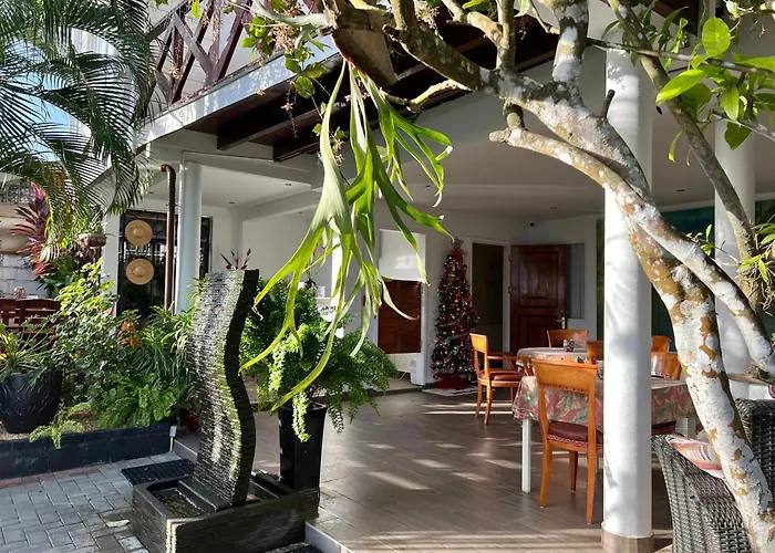Villa Famiri Boutique Hotel