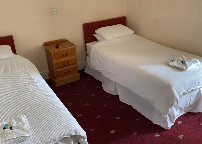 The Royal Victoria & Bull Hotel