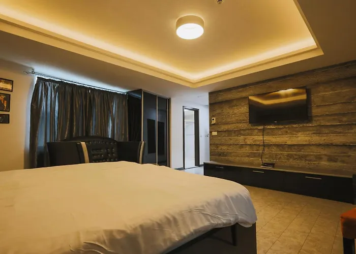 Mr.I Boutique Hotel&Bar