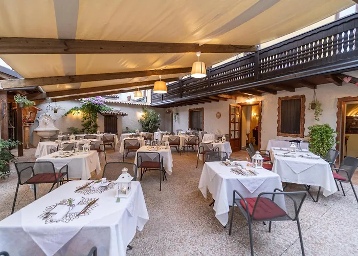 Borgo Dei Poeti Romantik Hotel