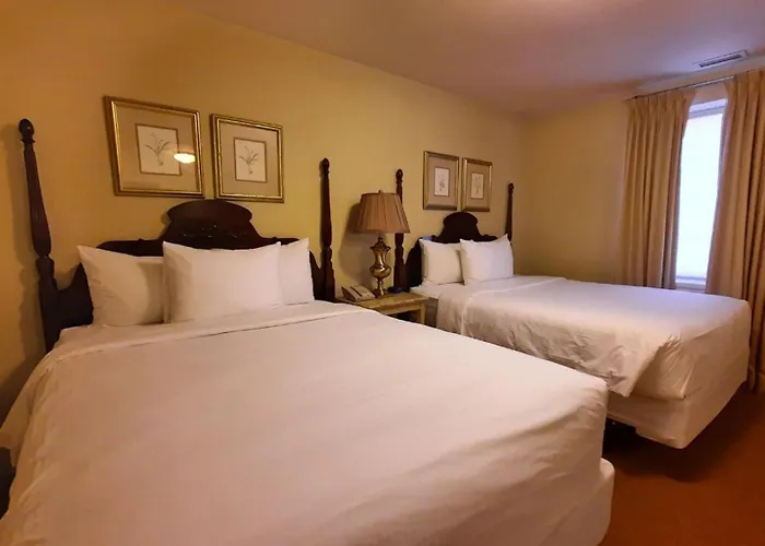 Grant Hall Hotel