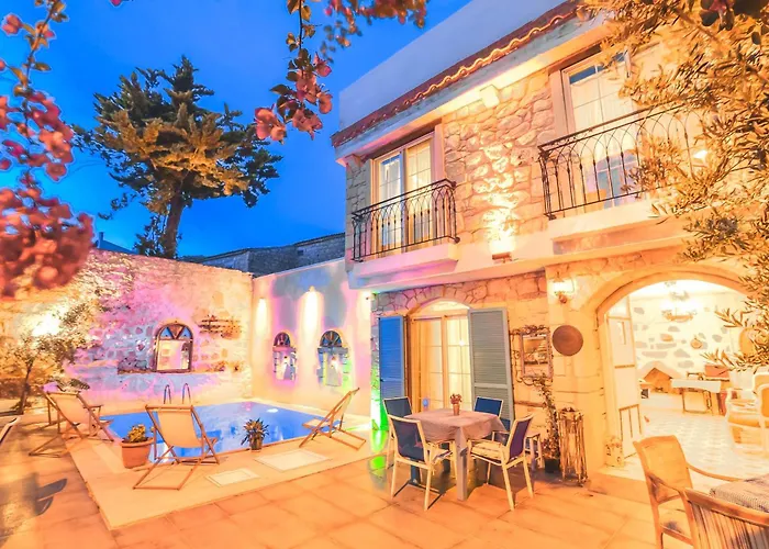 Alacati Asmali Konak Hotel