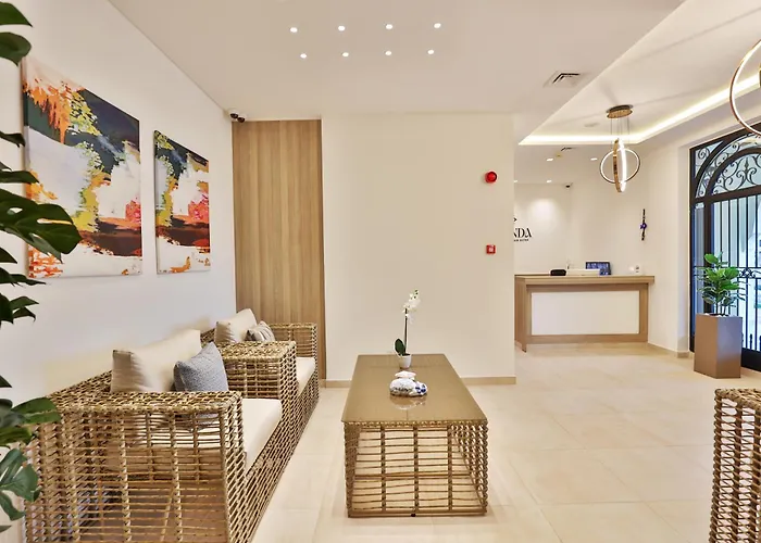 Lavanda Boutique Suites Tala Bay