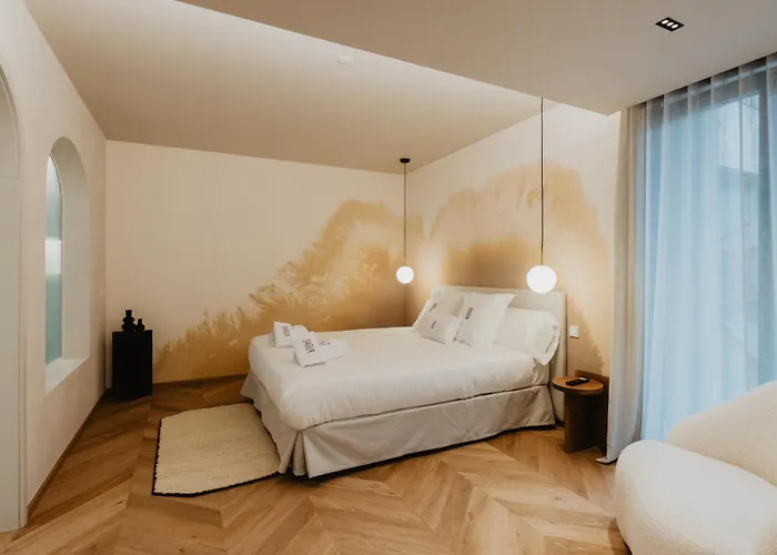 Hotel Petit Luxe