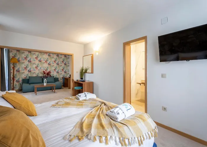 103 View Park Hotel