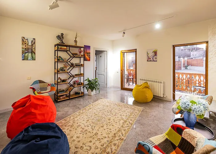 Taniqinn Dilijan Hotel