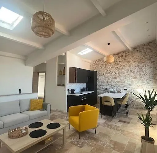 Strelizia - New Central Old Antibes For 4 Ac