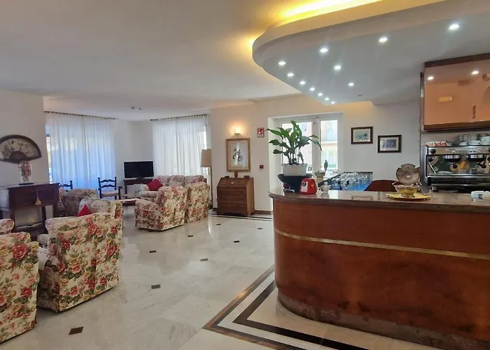 Hotel Dora
